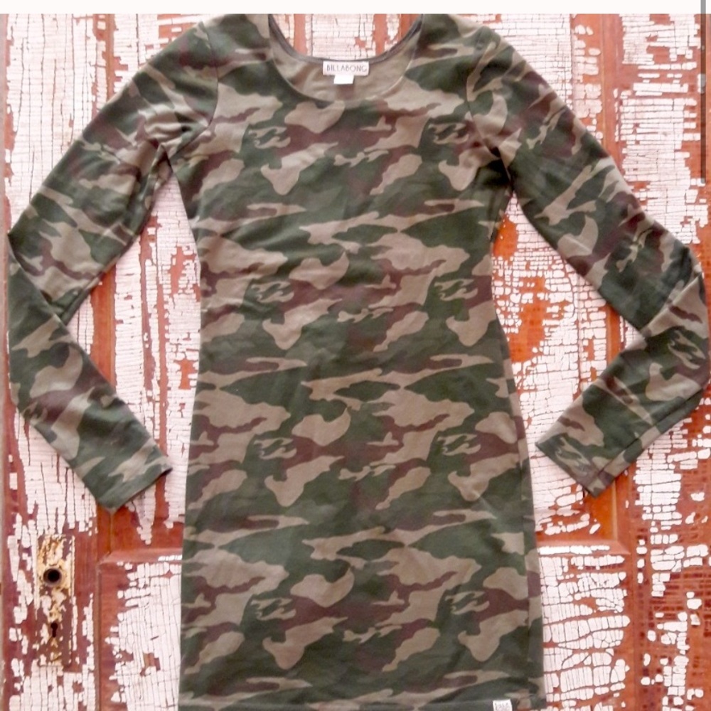Billabong camo dress